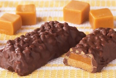 chocolate caramel crunch protein bar
